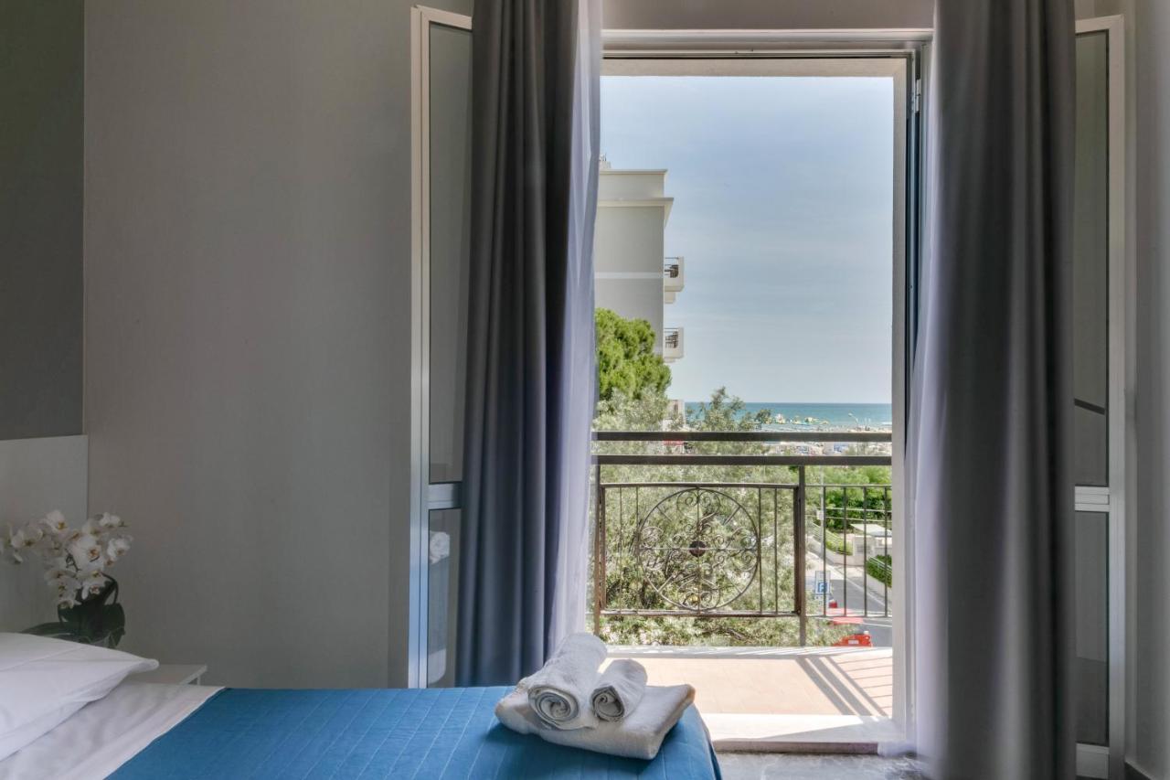 Hotel Quisisana Римини Экстерьер фото