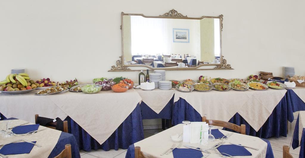 Hotel Quisisana Римини Экстерьер фото