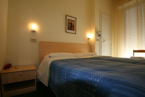 Hotel Quisisana Римини Экстерьер фото