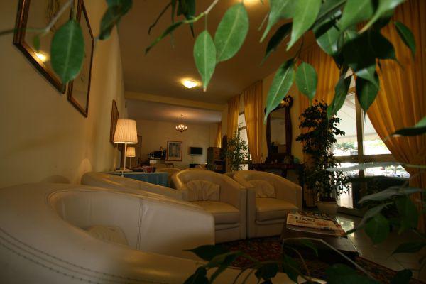 Hotel Quisisana Римини Экстерьер фото